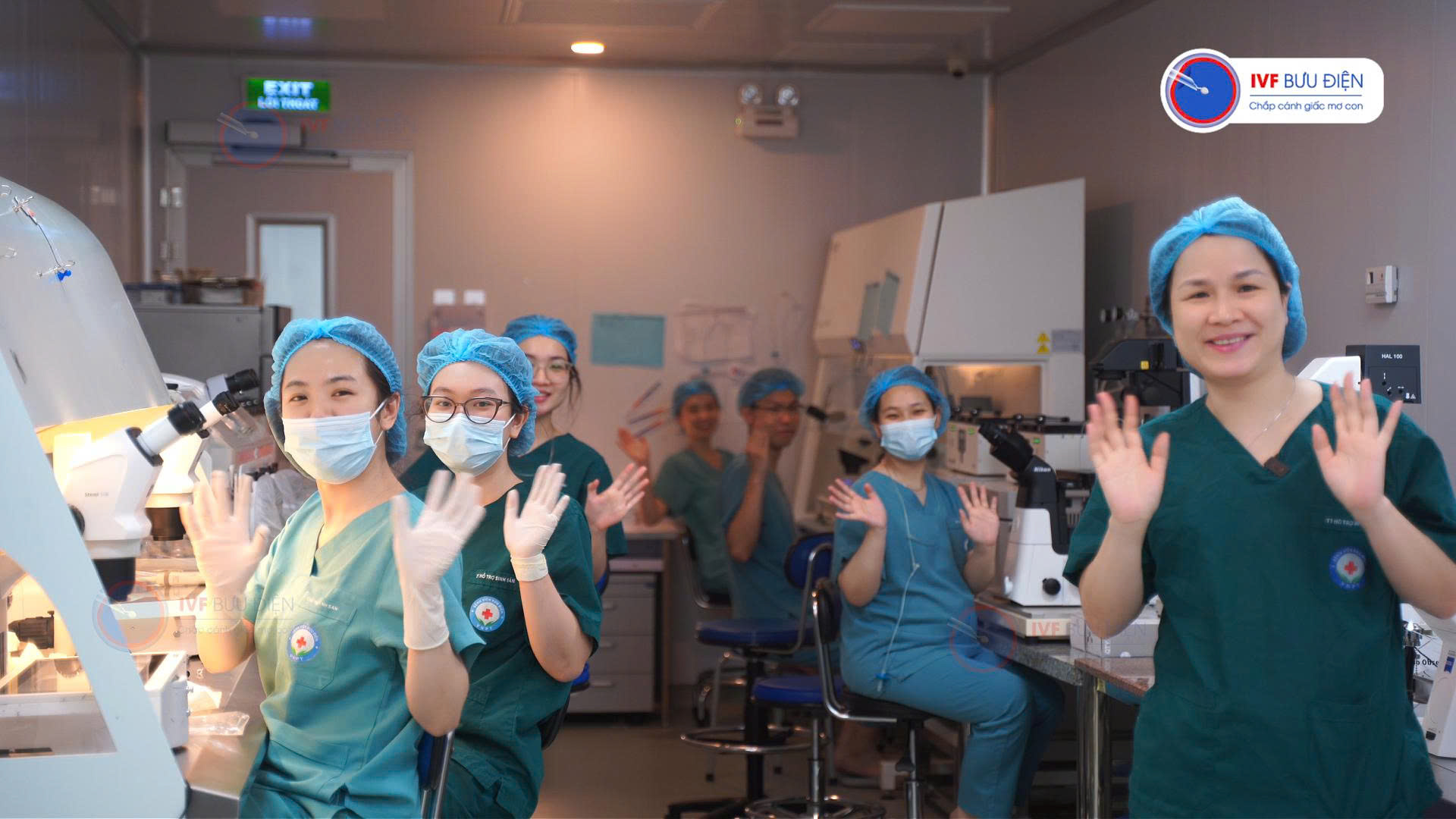 Các chuyên viên phôi học IVf Bưu điện vừa nỗ lực hoàn thành công việc hằng ngày, vừa không ngừng học hỏi, triển khai các kỹ thuật mới và trưởng thành cùng ngành hỗ trợ sinh sản. Chia sẻ từ TS Bạch Thu Cúc