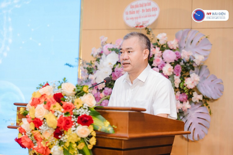 TTƯT.ThS.BSCKII Trần Hùng Mạnh - Bí thư Đảng ủy, Chủ tịch Hội đồng Quản lý, Giám đốc Bệnh viện Bưu điện phát biểu khai mạc chương trình Ngày hội tư vấn vô sinh hiếm muộn 2026