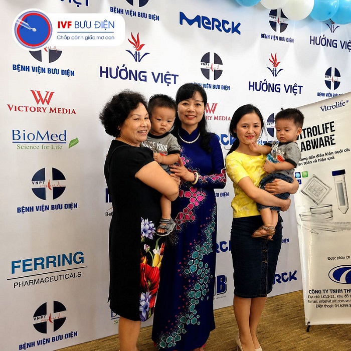 Lễ chào mừng em bé IVF thứ 500 tại IVF Bưu điện.
