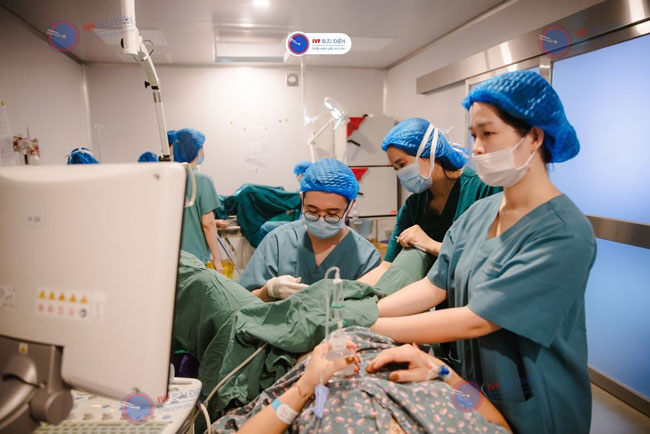 IVF kết hợp sàng lọc phôi là giải pháp hữu ích giúp các cặp vợ chồng sinh con khoẻ mạnh