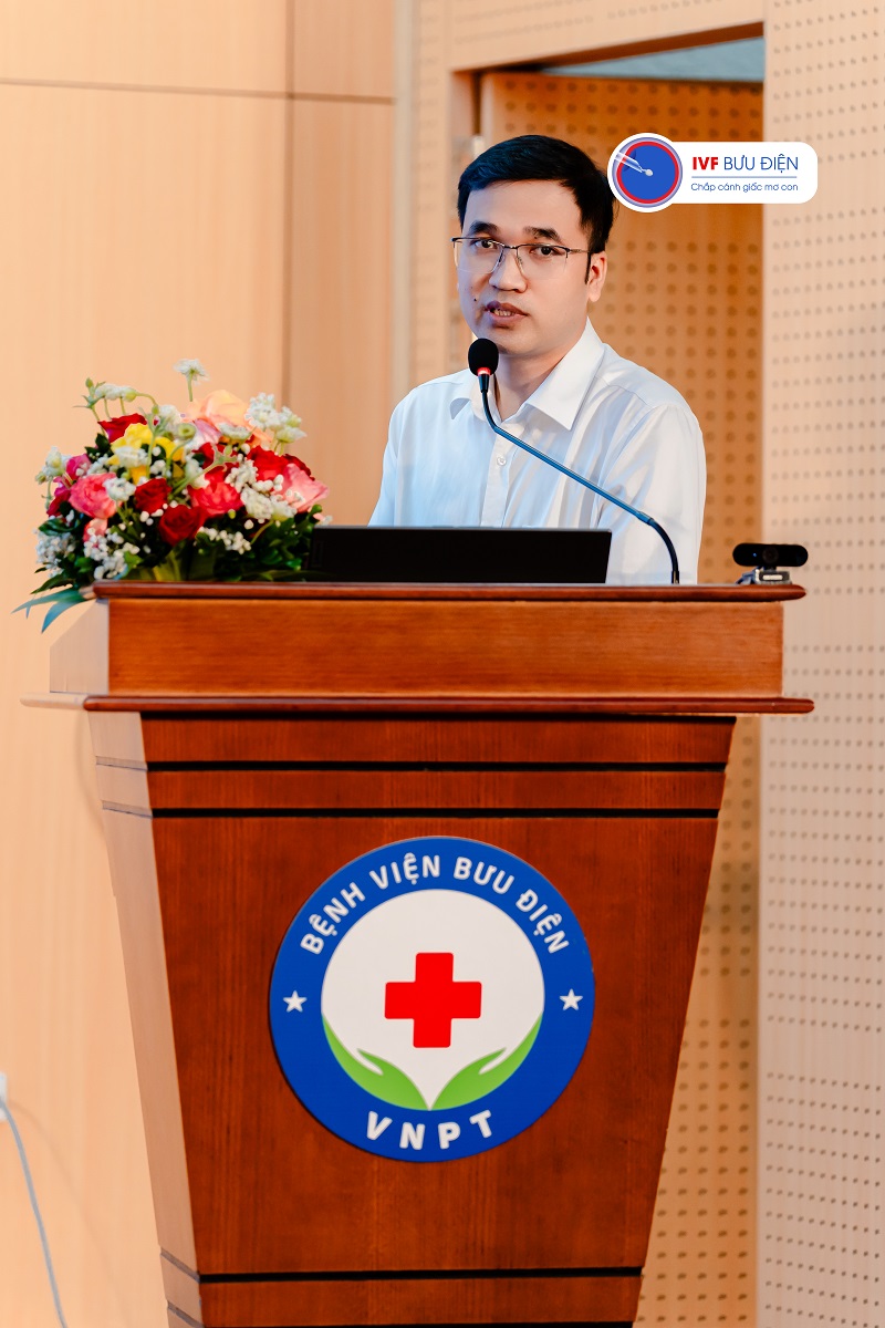 ThS.BS Phùng Ngọc Anh trình bày báo cáo với chủ đề: “Cập nhật tiến bộ trong kĩ thuật Hỗ trợ sinh sản cho phụ nữ lớn tuổi