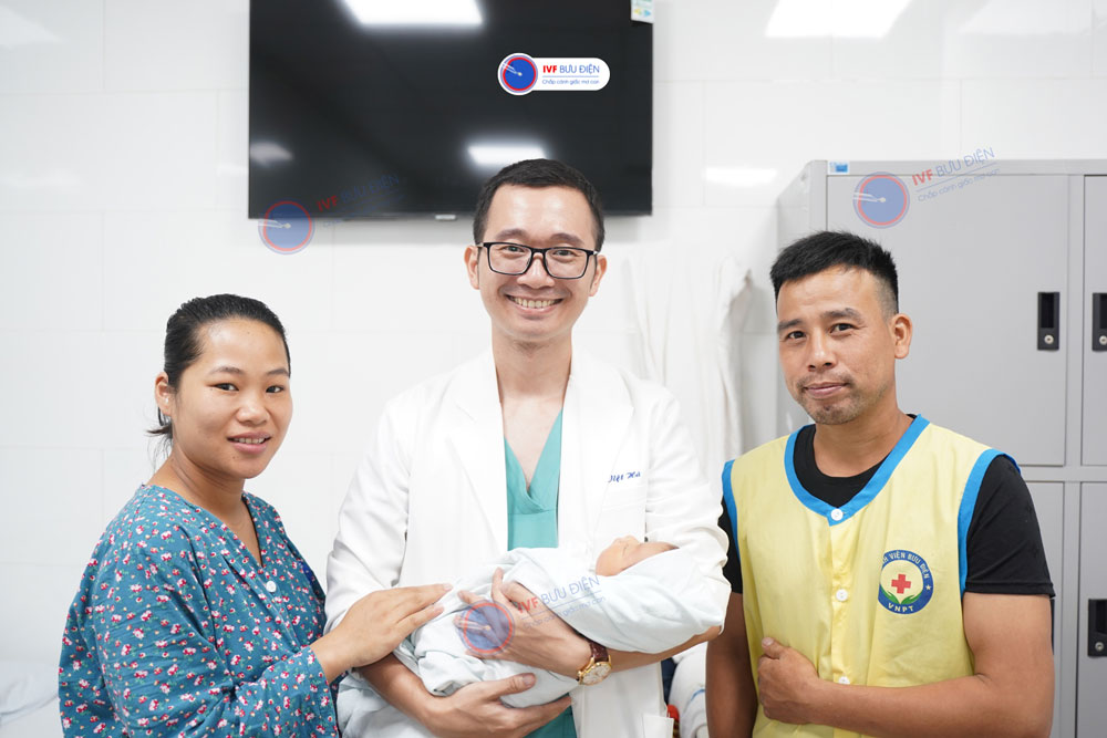 Bác sĩ Vương Hà IVF Bưu điện