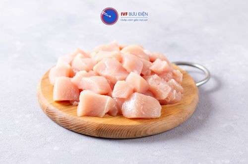 u xơ tử cung ăn thịt gà