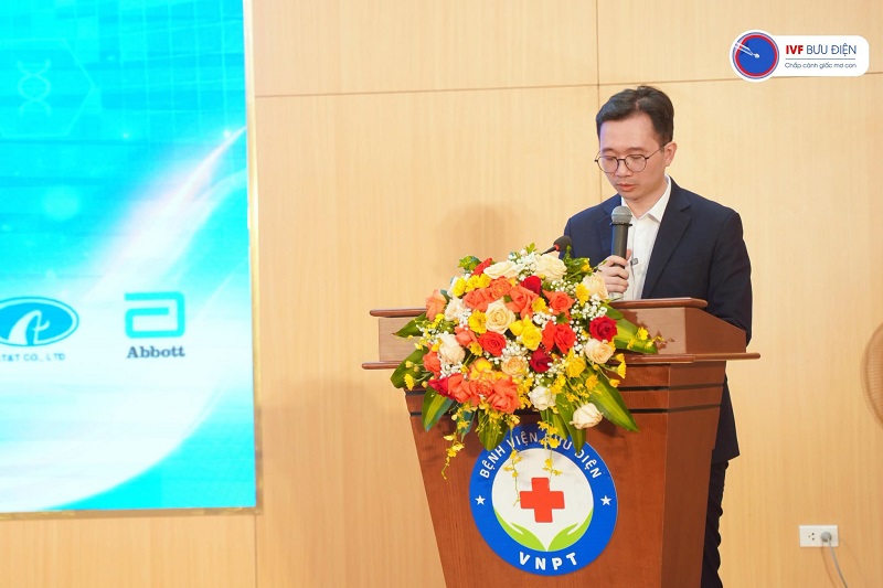 TS.BS Vương Vũ Việt Hà – Giám đốc Trung tâm Hỗ trợ sinh sản IVF Bưu điện phát biểu khai mạc tại hội thảo khoa học