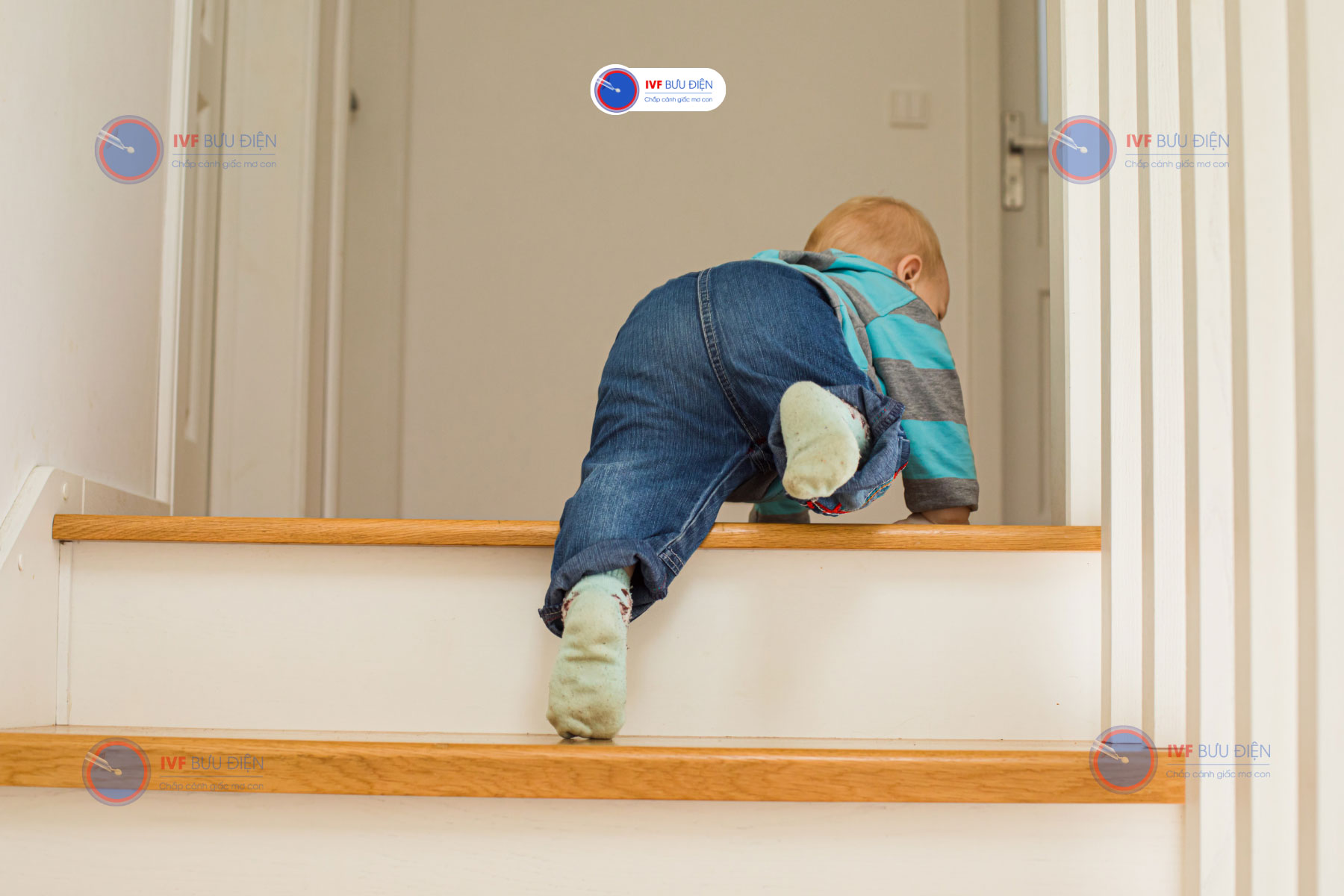 Biểu hiện điển hình của trẻ bị loạn dưỡng cơ đó là đi lại khó khăn