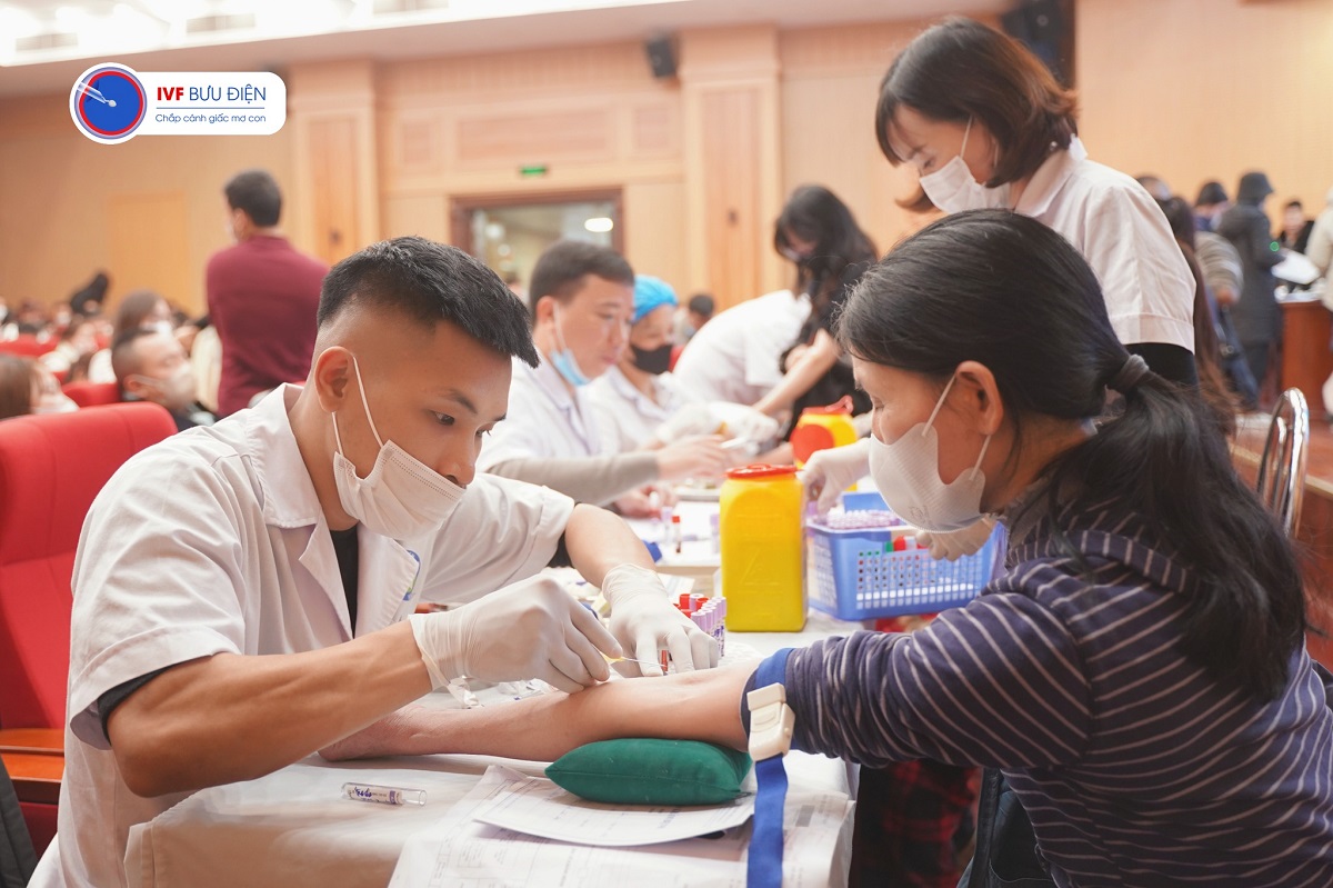 Tuần lễ khám miễn phí Bệnh viện Bưu điện là sự kiện thường niên được tổ chức nhằm giúp các cặp vợ chồng mong con 