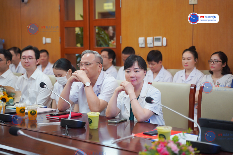 BSCKI. Nguyễn Thị Nhã – Nguyên Giám đốc Trung tâm Hỗ trợ sinh sản Bệnh viện Bưu điện đã gửi lời chúc mừng tới Ban lãnh đạo mới của Trung tâm