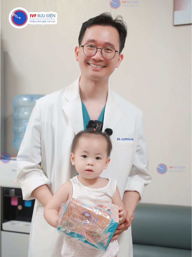 Cô con gái thứ 2 của chị Huế
