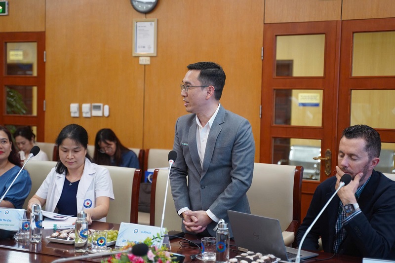 Đại diện Merck Healthcare Việt Nam – ông Phạm Đình Quế phát biểu tại Hội thảo