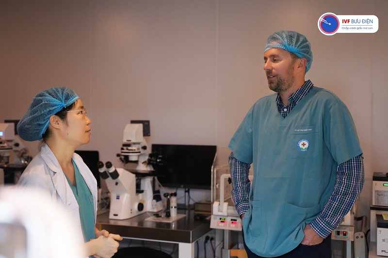 ThS Đinh Thị Luyến -Trưởng Labo tại IVF IVF Bưu điện tiếp tục đặt ra nhiều câu hỏi liên quan đến vai trò của AI và hệ thống Time-Lapse trong đánh giá chất lượng noãn, phôi